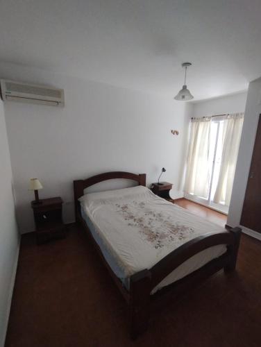Three-Bedroom House image 9