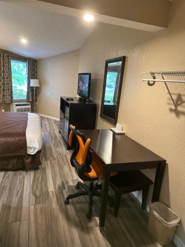 A-1 Budget Motel - image 6