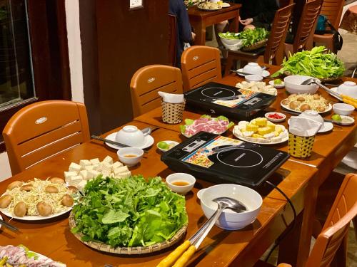 Ba Be Lakeside Bungalow in Ba Be