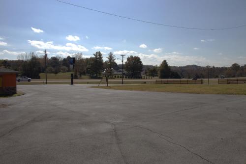 Volunteer Inn at Church Hill - image 3
