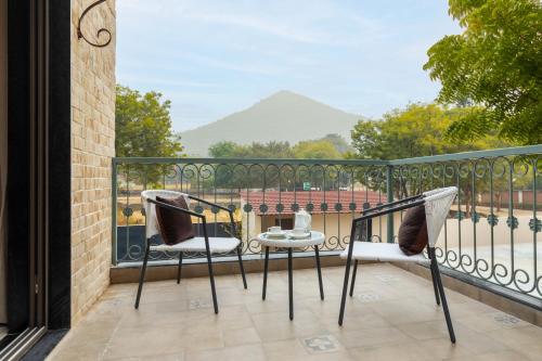 SaffronStays Pristine Manor - 8-BR Udaipur villa with private pool, garden, and event space near Fateh Sagar Lake, Udaipur (foto 6)