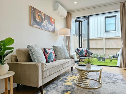 City & Ponsonby Center Side 2 BDR Townhouse vs AC, Auckland