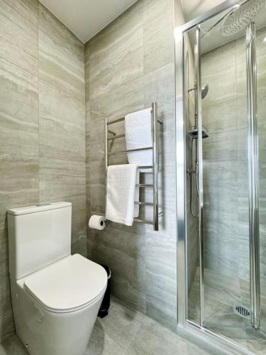 City & Ponsonby Center Side 2 BDR Townhouse vs AC, Auckland (photo 9)