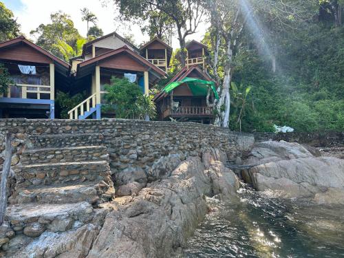 Mama's Bungalows Koh Chang Ranong in เกาะช้าง