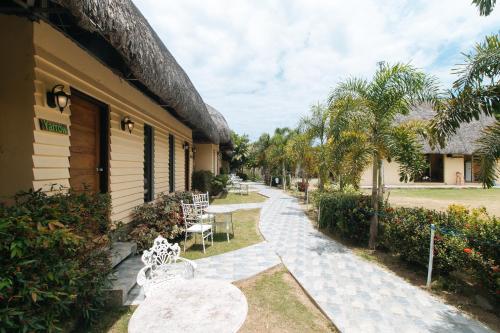 RedDoorz @ Afamosa Villas Resort Ilocos Sur - 숙소 외관