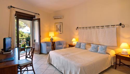 Is Morus Relais Is Morus Relais is perfectly located for both business and leisure guests in Santa Margherita di Pula. Featuring a complete list of amenities, guests will find their stay at the property a comfortable