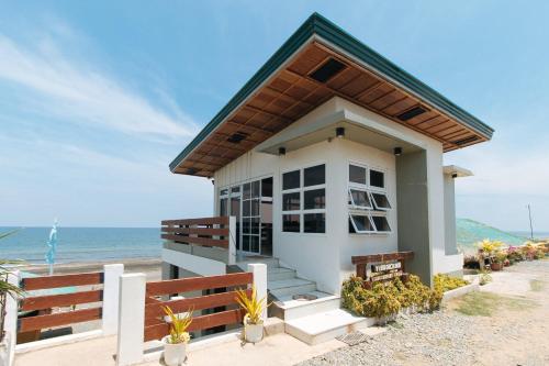 E. Moreno Recreation Beach Resort Ilocos Sur, Santa Lucia