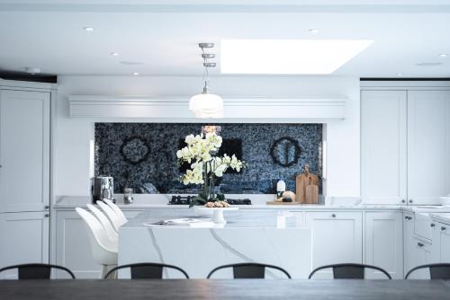 Seacrest in Rest Bay