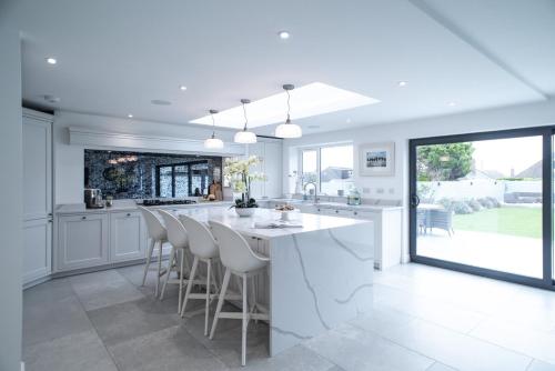 Seacrest in Rest Bay