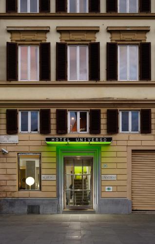 Hotel Universo