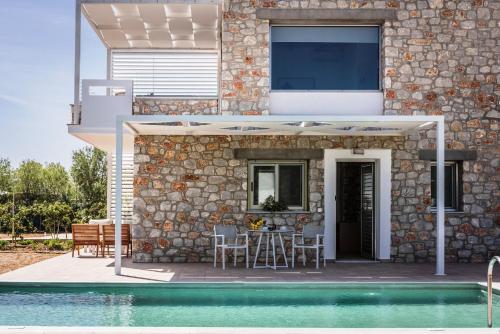 Cedar Bay Beachside Villas