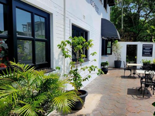 The Bay View Hotel The Bay View Hotel