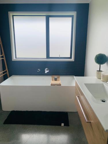 Bathroom, Modern and Spacious 4 bedroom Home only 2yo in Omata