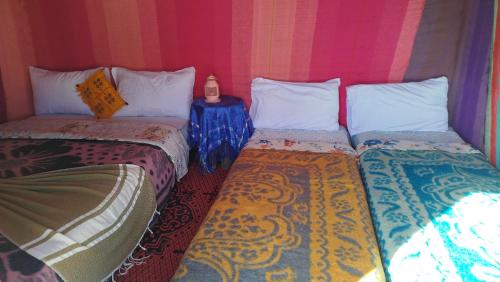 1 double bed, 2 twin beds