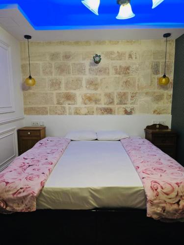 Luciano Valletta Boutique - image 3