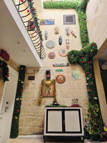 Luciano Valletta Boutique - image 12