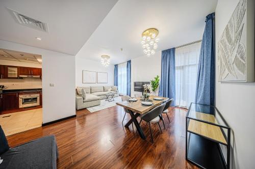 Amazing 1BR apartment near metro station in JLT, Dubai (Foto 9)