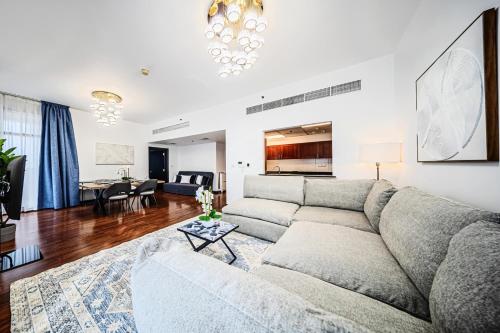 Amazing 1BR apartment near metro station in JLT, Dubai (Foto 10)