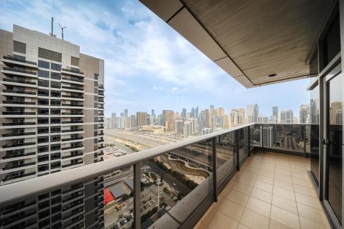 Amazing 1BR apartment near metro station in JLT, Dubai (Foto 6)