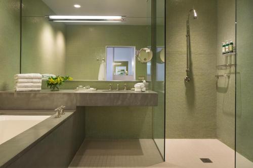 63315543 Hotel Healdsburg