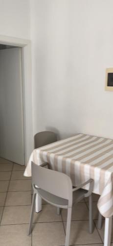 Apartment with Balcony image 3