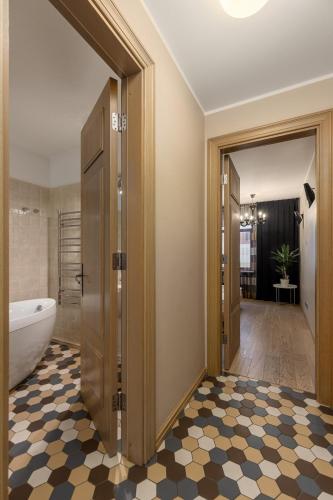 Classic 1-bedroom apartment in Old Town Riga, Ryga (zdjęcie 3)