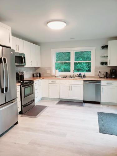 18-Acre Waterfront Sanctuary Peace and Privacy in Ridge (MD)