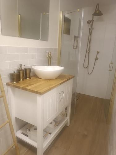 קאסה לונה casa luna in Gan Yavne
