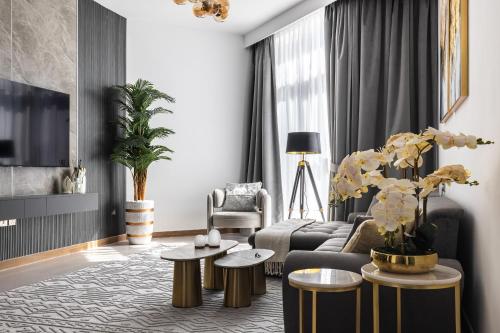 Luxury Top Floor Apt with Sea & Burj Khalifa View - image 9