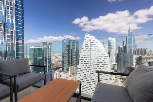 Luxury Top Floor Apt with Sea & Burj Khalifa View - image 8