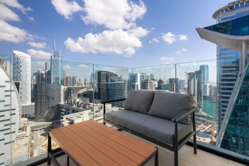 Luxury Top Floor Apt with Sea & Burj Khalifa View - image 5