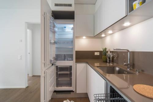 kuhinja, Brand new apartment City11 in Massagno