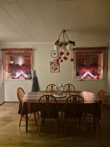 Utsikten Feriehus i Bakkeby in Rotsund