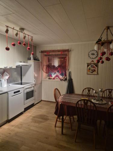 Utsikten Feriehus i Bakkeby in Rotsund