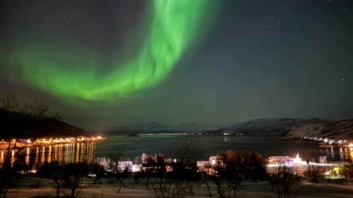 Utsikten Feriehus i Bakkeby in Rotsund