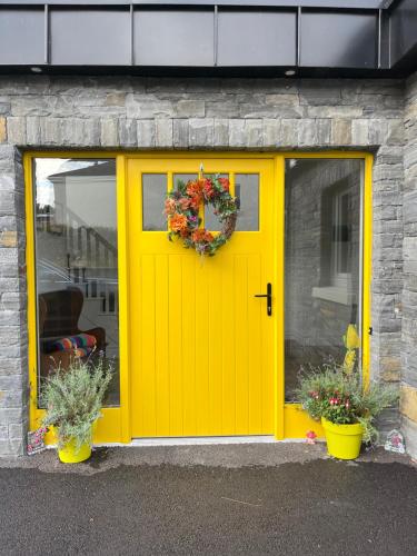 Ieeja, Teach Susie Portnoo Accessible Holiday Home with Assistive Equipment in Lettermacaward