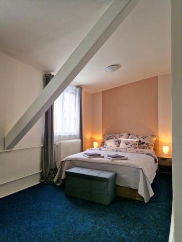1 double bed, 1 sofa bed