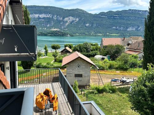 Appartement, 20m du lac Conjux, vue lac in Conjux