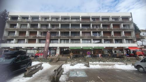 Logement entier, plein sud, pied des pistes, Chamrousse 1650 Logement entier, plein sud, pied des pistes, Chamrousse 1650