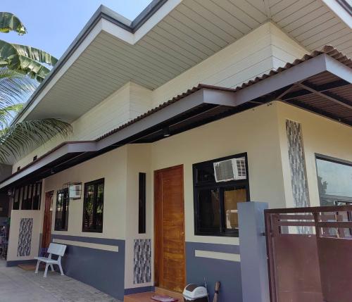 Exterior view, Elyn's Guesthouse - Three Transient Units in Davao City - Total 5 rooms, 3 t & b for exclusive use in Catalunan Grande