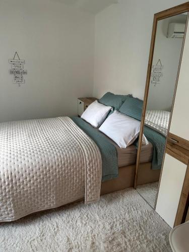 Lucky Star Apartments in City Center 5