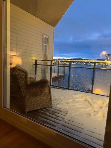 Apartment with sea view on top floor, Тромсё (фото 6)