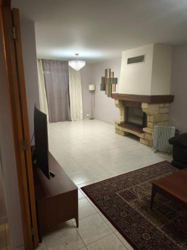 MAISON Aéroport CDG Parc des expos Villepinte Bourget Astérix (MAISON Aeroport CDG Parc des expos Villepinte Bourget Asterix) in Goussainville