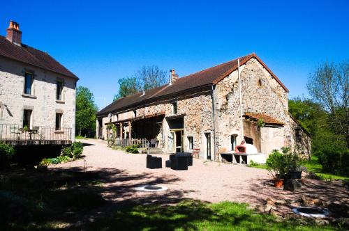 . Hotel Camping sur Yonne