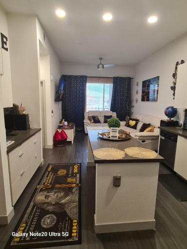 Modern One room Flat in the Beautiful Las Vegas City Modern One room Flat in the Beautiful Las Vegas City