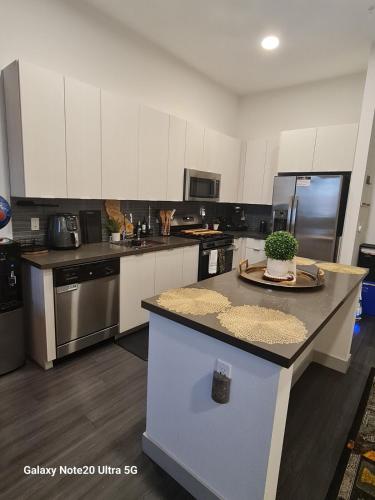 Modern One room Flat in the Beautiful Las Vegas City Modern One room Flat in the Beautiful Las Vegas City