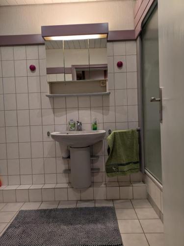 卫浴间, Apartment in Bad Pyrmont-Zentrale Lage und naturnahe Erholung in 巴德 皮尔蒙特