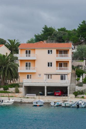  Apartment Relax 1252 in Ražanj