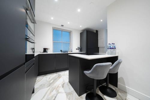 Marylebone 4 Bedroom Apartment - image 14