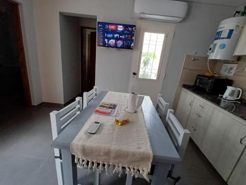 One-Bedroom Apartment image 3